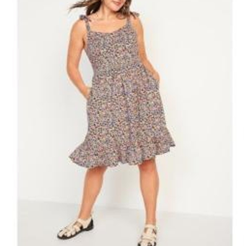 NWT Old Navy Tie-Shoulder Ditsy Floral Dress